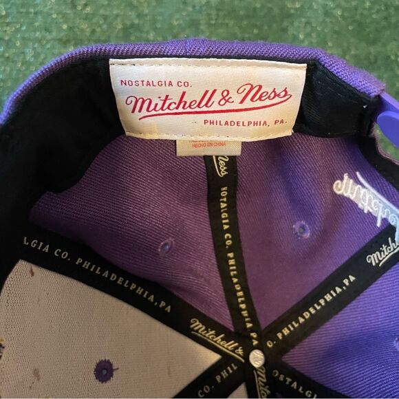 Vintage NWT 2009 Los Angeles Lakers Mitchell & Ness Championship SnapBack Hat - Picture 9 of 11